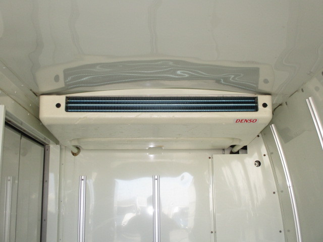 トヨタ ハイエース 小型 冷凍冷蔵バン QDF-GDH206V(97189) 8枚目