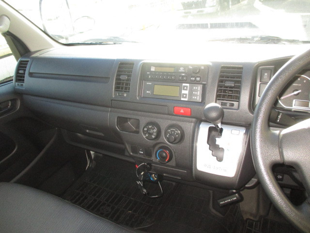 トヨタ ハイエース 小型 冷凍冷蔵バン QDF-GDH206V(97189) 17枚目