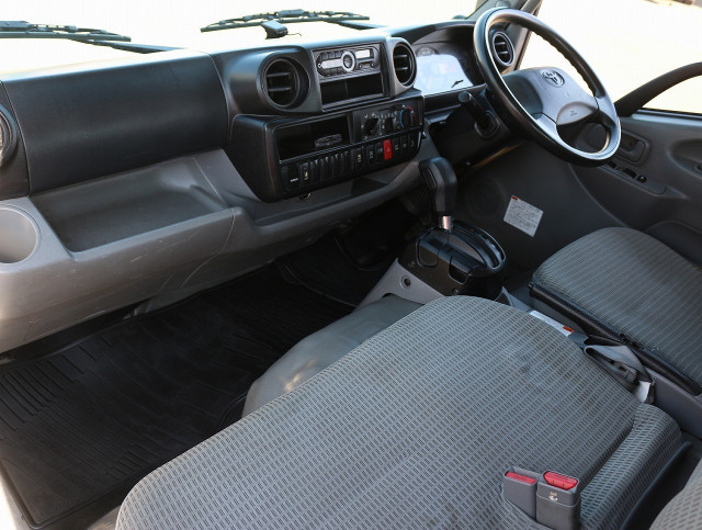 トヨタ ダイナ 小型 平ボディ TPG-XZU605(97193) 38枚目