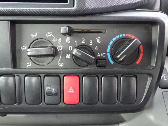 トヨタ ダイナ 小型 平ボディ ABF-TRY220(97194) 11枚目