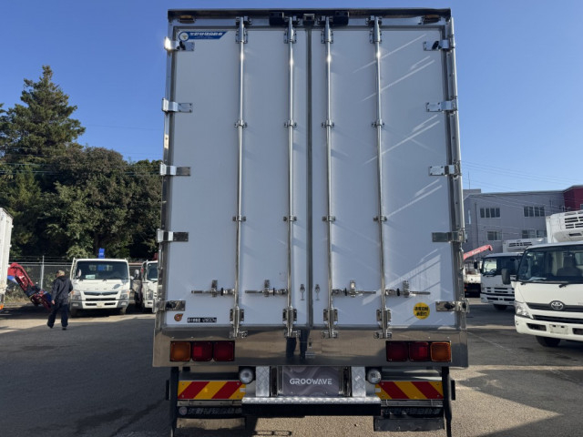 日野 プロフィア 大型 冷凍冷蔵バン 2DG-FW1AHG(97196) 9枚目