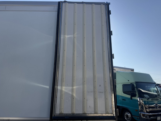 日野 プロフィア 大型 冷凍冷蔵バン 2DG-FW1AHG(97196) 16枚目