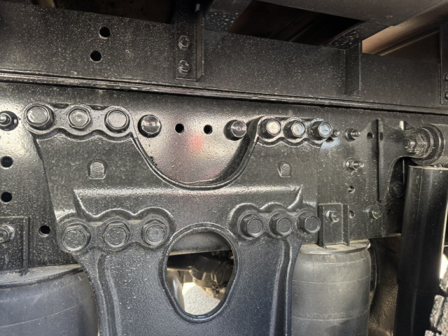 日野 プロフィア 大型 冷凍冷蔵バン 2DG-FW1AHG(97196) 19枚目