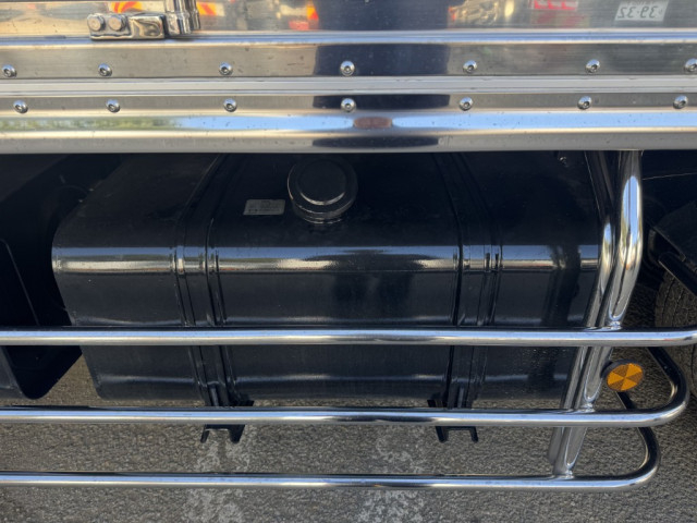 日野 プロフィア 大型 冷凍冷蔵バン 2DG-FW1AHG(97196) 24枚目