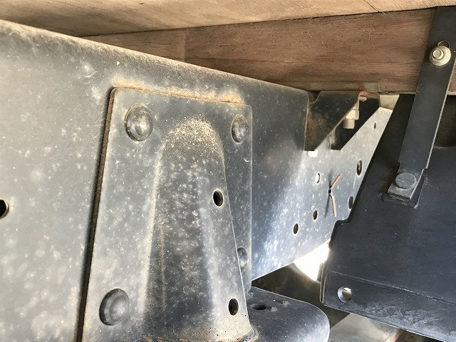 いすゞ エルフ 小型 平ボディ TRG-NHR85A(97197) 34枚目