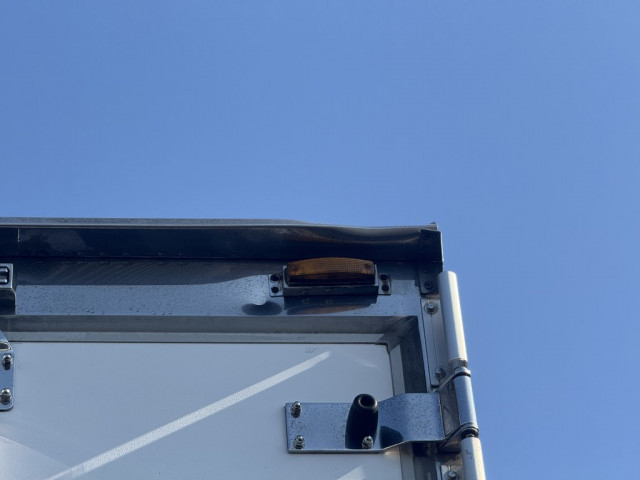 日野 プロフィア 大型 冷凍冷蔵バン 2DG-FW1AHG(97196) 50枚目