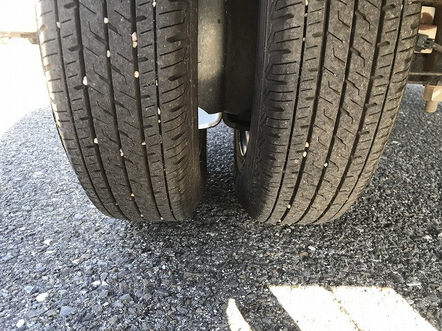 いすゞ エルフ 小型 平ボディ TRG-NHR85A(97197) 47枚目