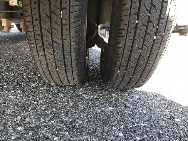 いすゞ エルフ 小型 平ボディ TRG-NHR85A(97197) 48枚目