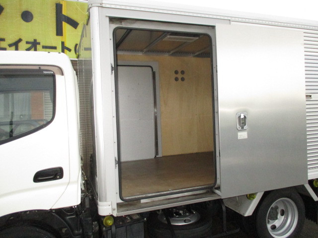 トヨタ ダイナ 小型 アルミバン TKG-XZU605(97198) 6枚目