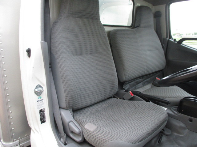 トヨタ ダイナ 小型 アルミバン TKG-XZU605(97198) 11枚目