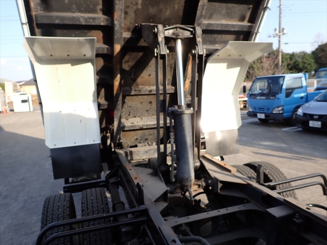 いすゞ フォワード 中型 土砂ダンプ 2PG-FRR90S1(97299) 13枚目