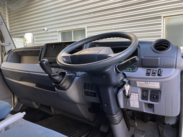 三菱ふそう キャンター 小型 アルミバン TKG-FEB50(97303) 17枚目