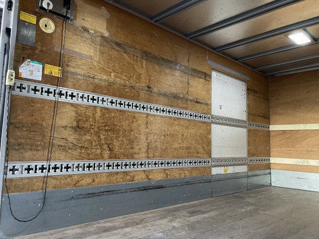 日野 デュトロ 小型 アルミバン TKG-XZU710M(97304) 24枚目