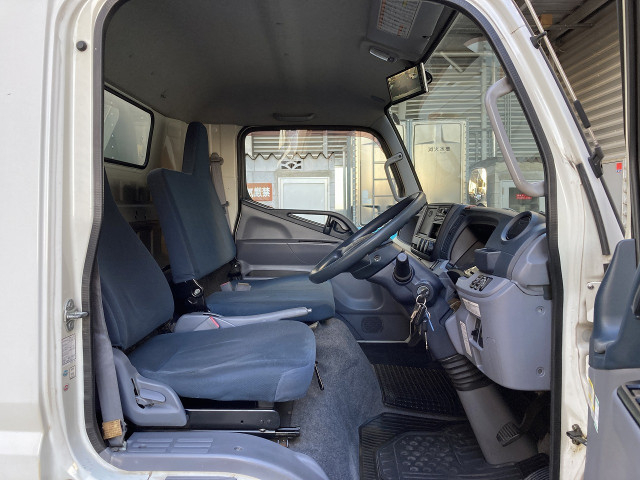 三菱ふそう キャンター 小型 アルミバン TKG-FEB50(97303) 40枚目