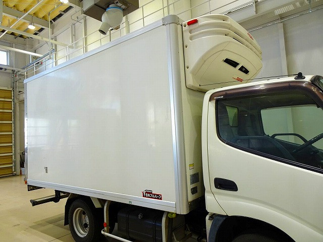 日野 デュトロ 小型 冷蔵冷凍バン TPG-XZC605M(113124) 29枚目
