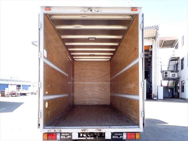 いすゞ エルフ 小型 アルミバン 2RG-NLR88AN(97314) 7枚目