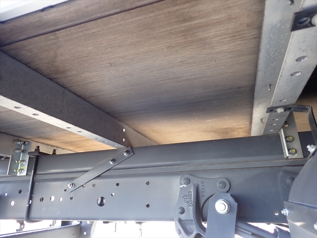 いすゞ エルフ 小型 アルミバン 2RG-NLR88AN(97314) 30枚目