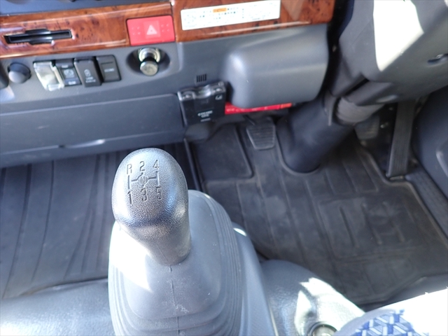 いすゞ エルフ 小型 アルミバン 2RG-NLR88AN(97314) 52枚目