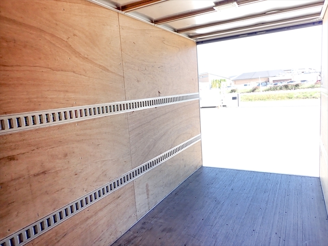 いすゞ エルフ 小型 アルミバン 2RG-NLR88AN(97314) 12枚目