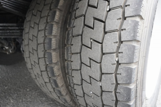 日野 レンジャー 増トン 平ボディ（クレーン付） QKG-FE7JMAA(97351) 10枚目