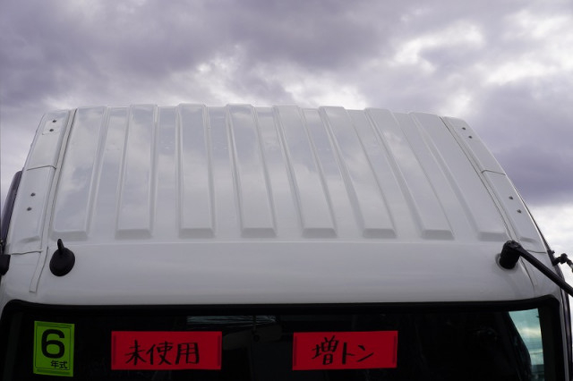 三菱ふそう ファイター 増トン 平ボディ（クレーン付） 2KG-FK62FZ(97352) 16枚目