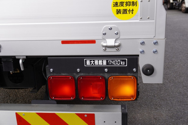 三菱ふそう ファイター 増トン 平ボディ（クレーン付） 2KG-FK62FZ(97352) 20枚目