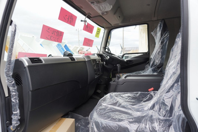 三菱ふそう ファイター 増トン 平ボディ（クレーン付） 2KG-FK62FZ(97352) 41枚目
