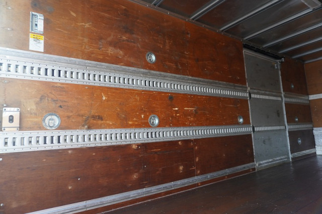 三菱ふそう ファイター 中型 バン TKG-FK61F(97355) 26枚目