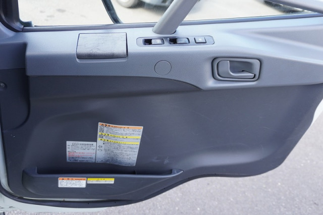 三菱ふそう ファイター 中型 バン TKG-FK61F(97355) 42枚目