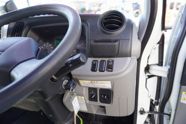 三菱ふそう キャンター 小型 バン 2RG-FBA20(97357) 32枚目