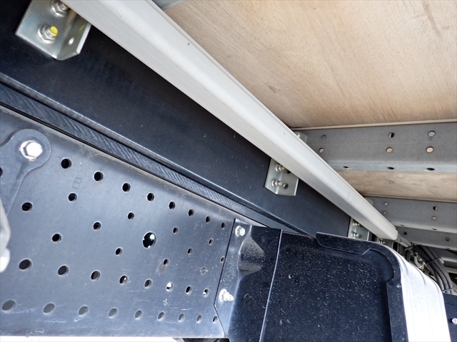 いすゞ エルフ 小型 ウィング TPG-NPR85AN(97373) 37枚目