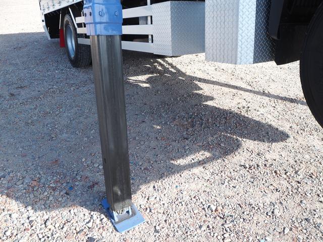 日野 レンジャー 中型 平ボディ（クレーン付） *********(97381) 12枚目