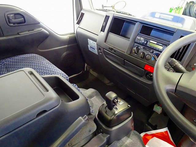 いすゞ エルフ 小型 平ボディ 2RG-NHS88A(97382) 9枚目