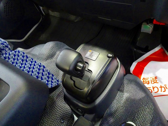 いすゞ エルフ 小型 平ボディ 2RG-NHS88A(97382) 13枚目