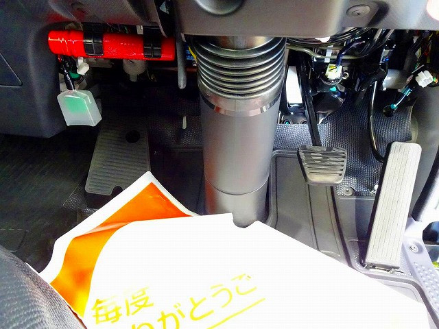 いすゞ エルフ 小型 平ボディ 2RG-NHS88A(97382) 14枚目