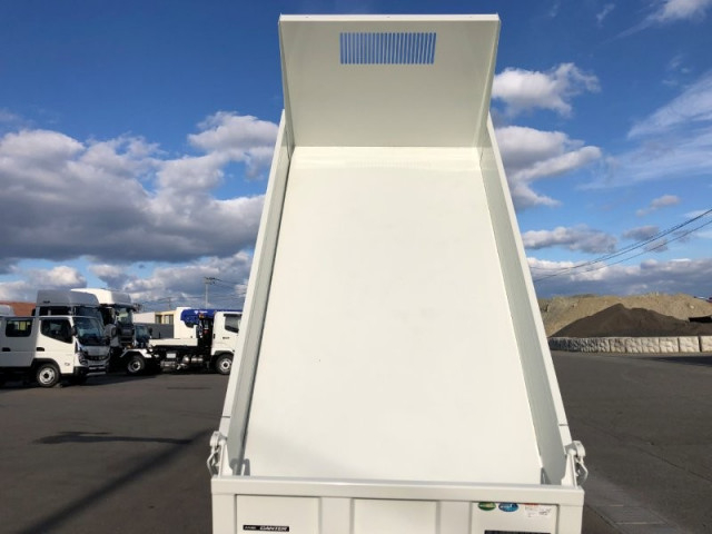 三菱ふそう キャンター 小型 土砂ダンプ 2RG-FBA60(97383) 8枚目