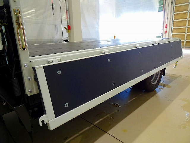 いすゞ エルフ 小型 平ボディ 2RG-NHS88A(97382) 25枚目