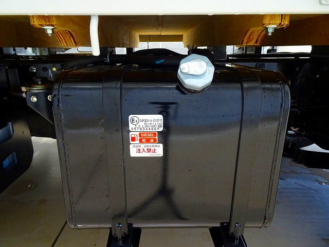 いすゞ エルフ 小型 平ボディ 2RG-NHS88A(97382) 33枚目