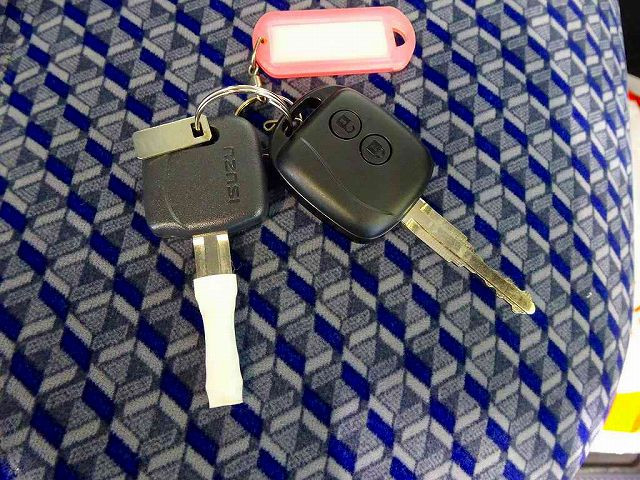 いすゞ エルフ 小型 平ボディ 2RG-NHS88A(97382) 41枚目