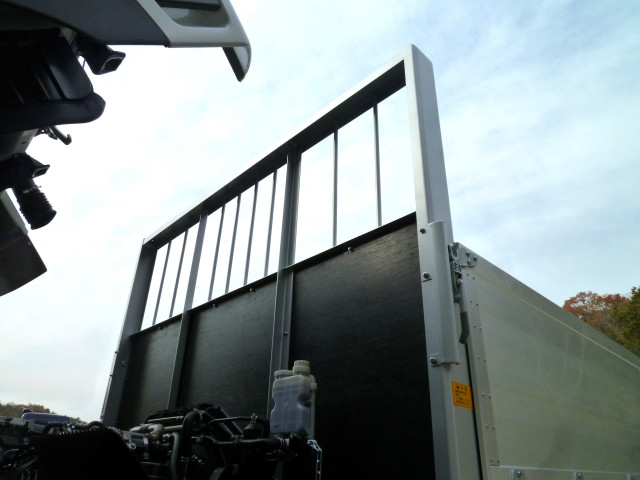 三菱ふそう ファイター 中型 平ボディ 2KG-FK65F(97385) 9枚目