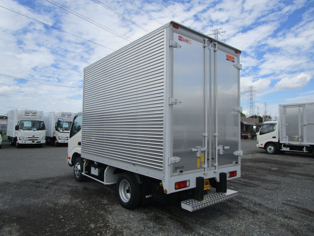 日野 デュトロ 小型 バン 2KG-XZU605M(97386) 3枚目