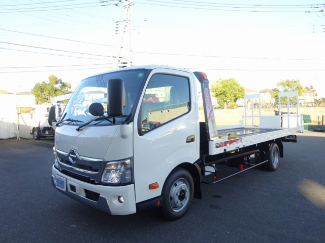 日野 デュトロ 小型 キャリアカー 2KG-XZU722M(97391) 1枚目