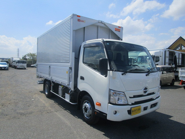 日野 デュトロ 中型 ウィング 2KG-XZU710M(97394) 2枚目