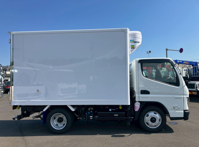 三菱ふそう キャンター 小型 冷蔵冷凍バン 2RG-FBAV0(97395) 4枚目