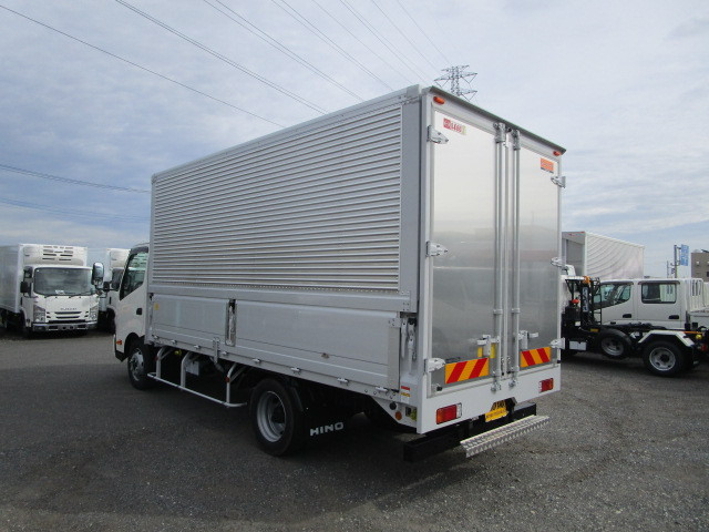 日野 デュトロ 小型 ウィング 2KG-XZU712M(97400) 3枚目