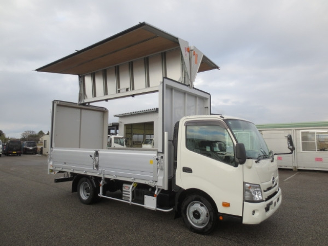 日野 デュトロ 小型 ウィング 2KG-XZU712M(97401) 10枚目