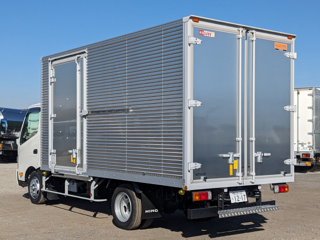 日野 デュトロ 小型 バン 2KG-XZU710M(97402) 4枚目