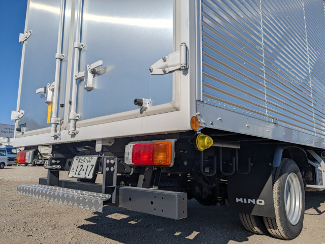 日野 デュトロ 小型 バン 2KG-XZU710M(97402) 7枚目