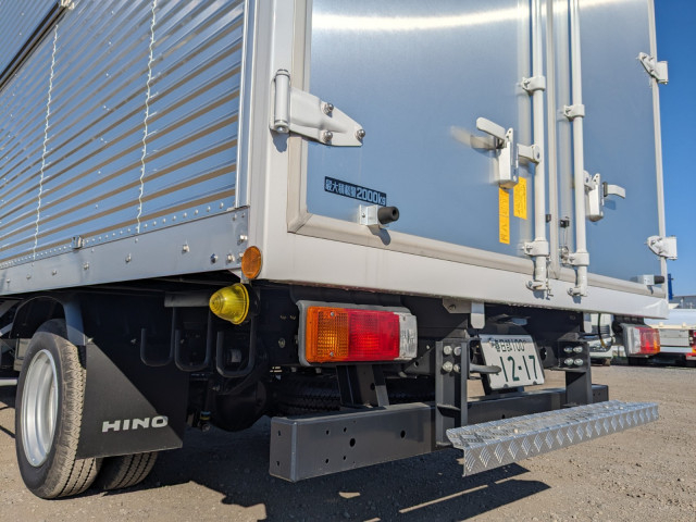 日野 デュトロ 小型 バン 2KG-XZU710M(97402) 8枚目