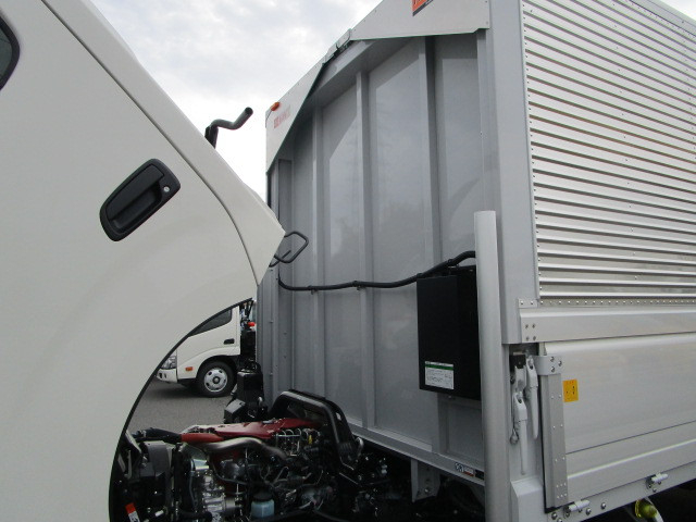 日野 デュトロ 小型 ウィング 2KG-XZU712M(97400) 34枚目